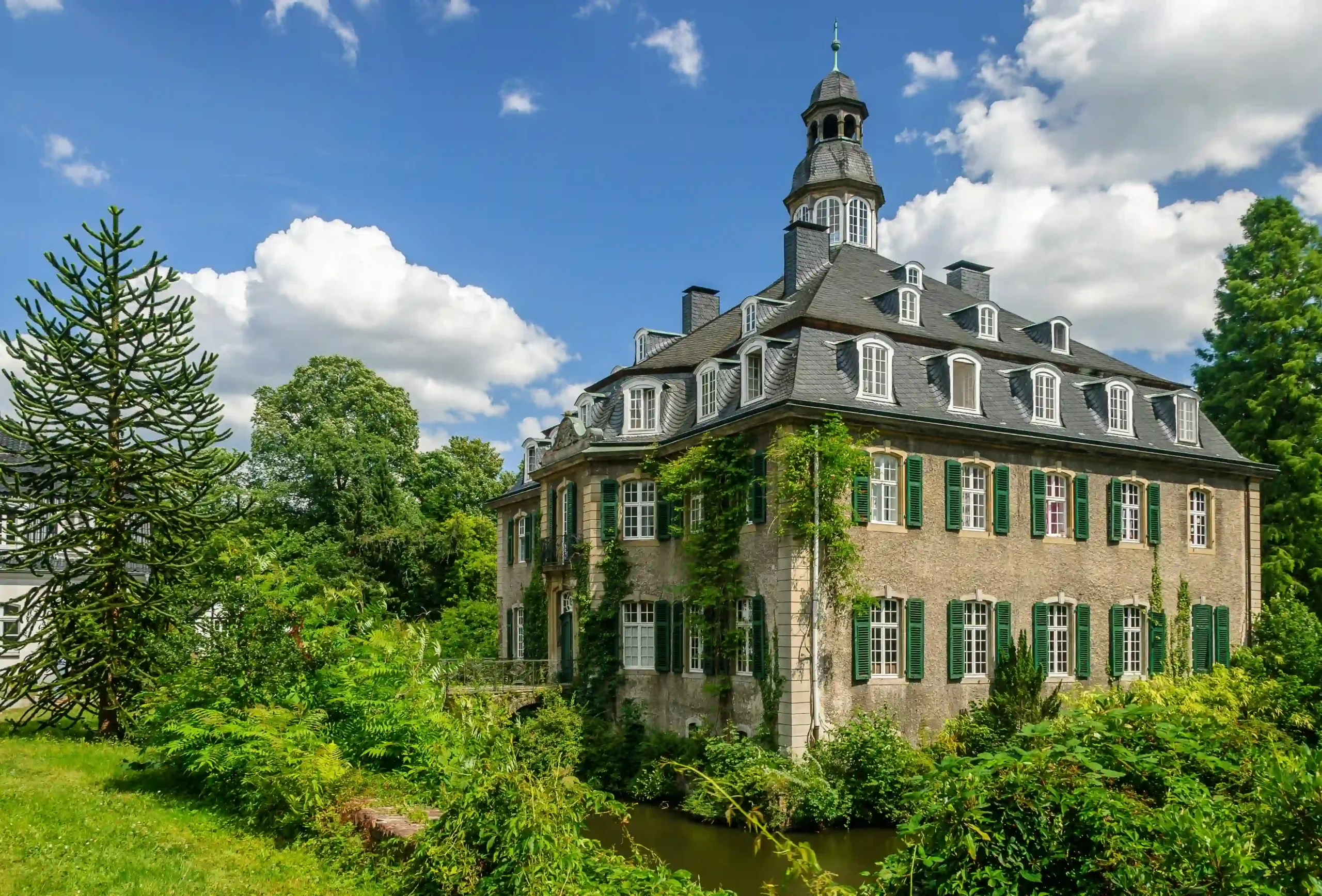 德国建筑有什么特点?留学建筑专业需要什么条件?