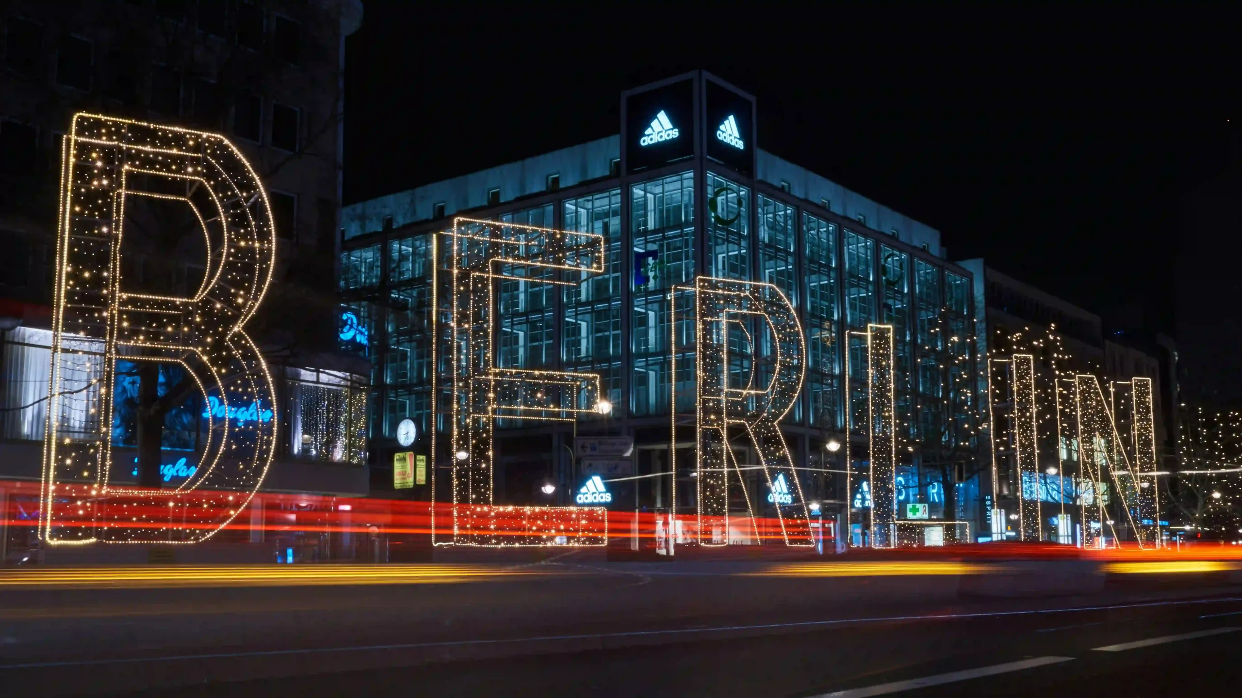 德国工资一般多少钱？税后计算、蓝卡线及谈薪技巧！